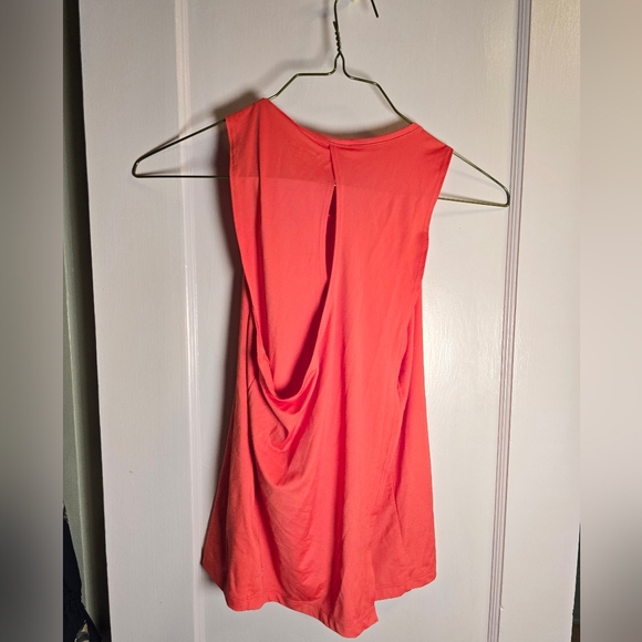 Athleta Orange Cut Out Back Work Out Size Small - Picture 3 of 4